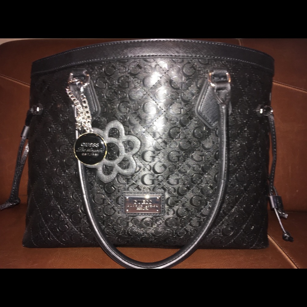 Black Guess purse